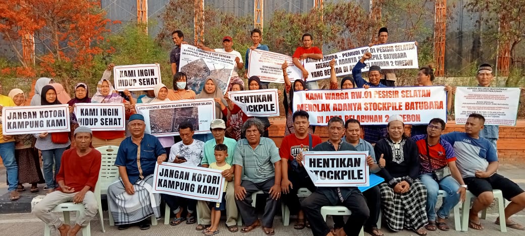 Paling Terdampak Debu, Warga Pesisir Selatan Minta Stockpile Batu Bara Ditutup