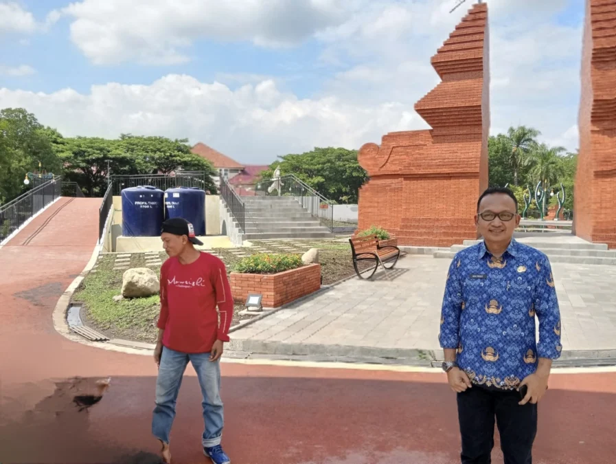 Hasil Monitoring, Ditemukan Genangan Ditengah Alun-alun Pataraksa