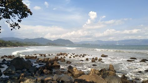 Pantai Batu Belig