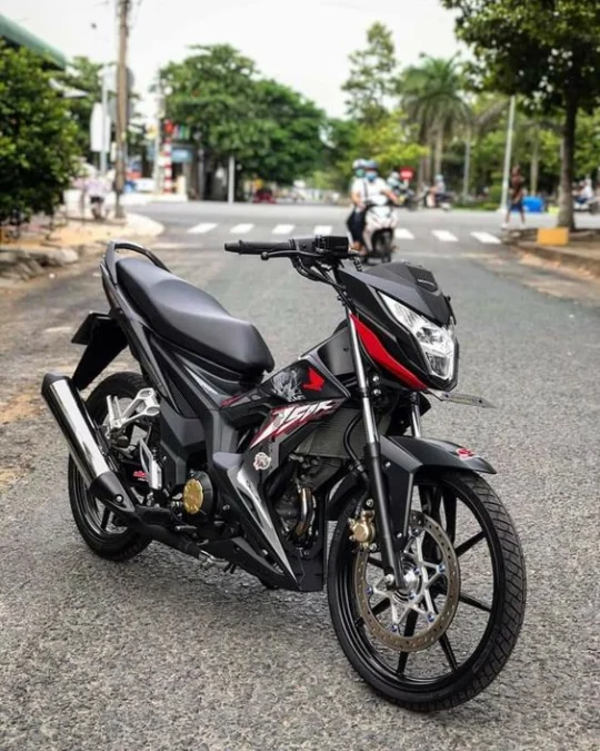 Melihat Lebih Dekat: Spesifikasi Honda Sonic 150R