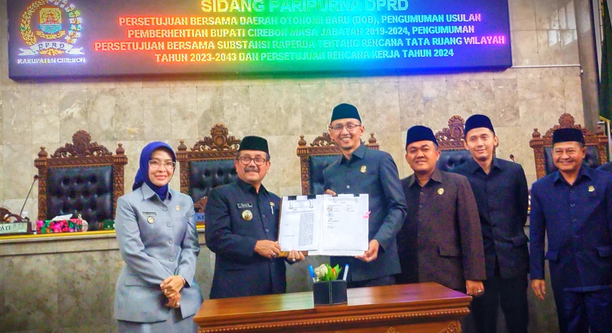 DPRD Setujui DOB Cirebon Timur, Luthfi Tekan Pemda Masukan RPJMD