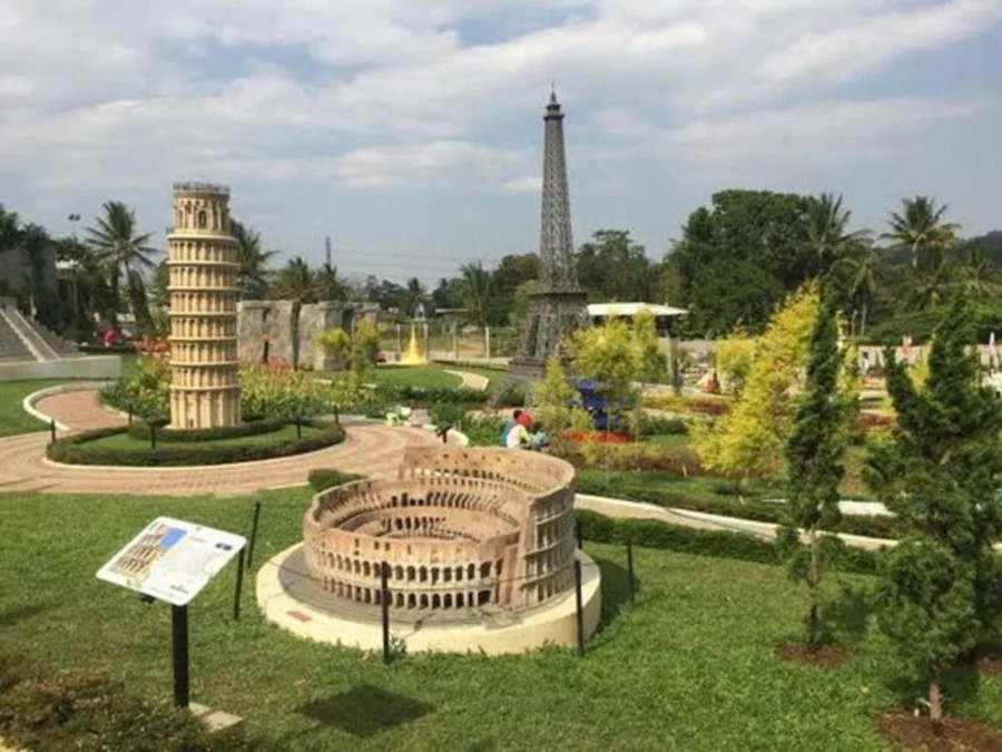 Rekomendasi Tempat Wisata Miniatur Landmark, Jelajahi Dunia Bersama Keluarga di Liburan Akhir Tahun