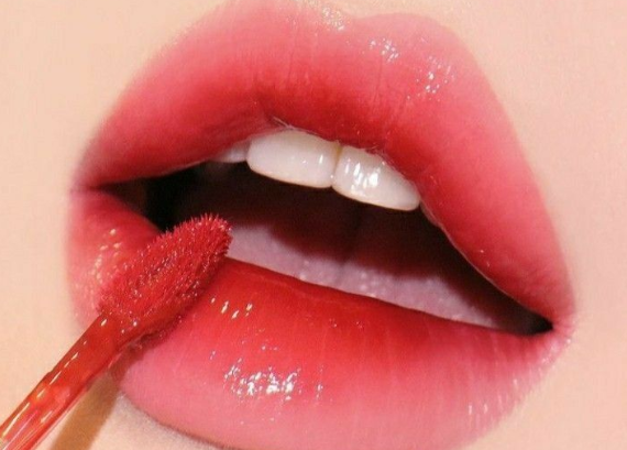 produk makeup terbaik untuk ombre bibir