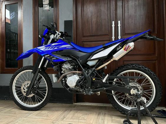 Yamaha WR155R: Eksplorasi Keindahan dengan Varian Warna yang Menarik