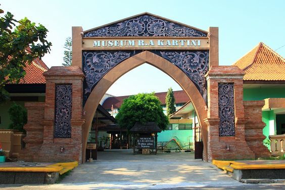 Rekomendasi Destinasi Tempat Wisata di Jepara yang Populer dari Wisata Alam hingga Bangunan Bersejarah