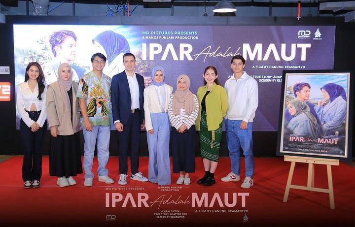 Daftar Pemain Film Ipar Adalah Maut