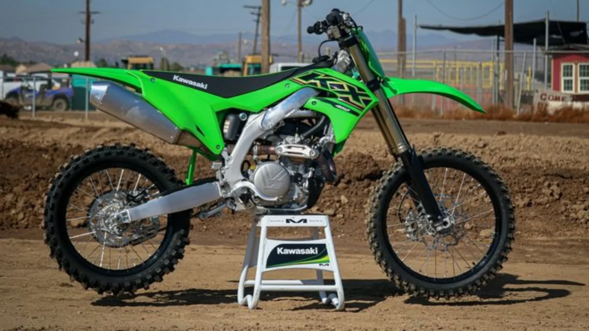 Kawasaki KX450.jpg