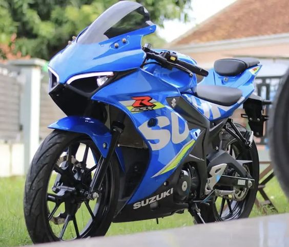 Prosedur dan Pentingnya Mengganti Oli pada Suzuki GSX-R150