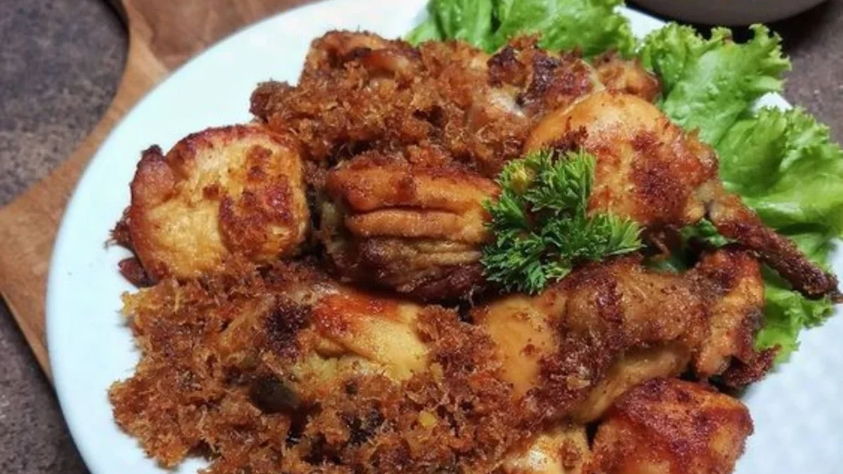 Resep Ayam Serundeng, Rasanya Gurih dan Manis Bikin Kamu Ingin Tambah Terus