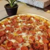 Resep Pizza Sosis Ala Rumah Super Enak dengan Topping yang Melimpah