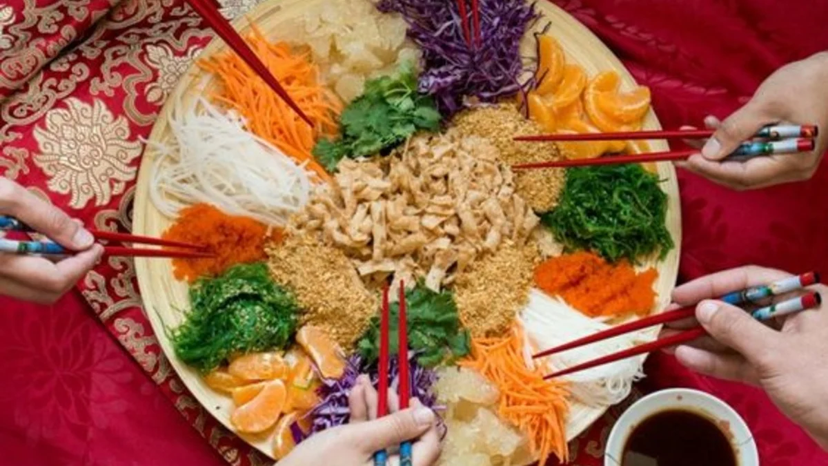 Resep Yu Sheng, Sajian Salad Khas Imlek yang Populer di Indonesia