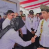 Sosok Konglomerat ini Hadir Saat Jokowi Resmikan Bandara Singkawang Di Kalimantan Barat