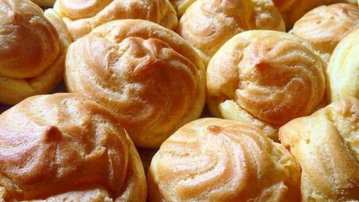 Resep Kue Sus Basah Super Lembut: Meleleh di Mulut dan Mudah Dibuat