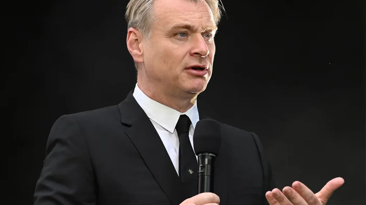 Sutradara Oppenheimer Sir Christopher Nolan Ingin Buat Film Horor di Indonesia dengan Hantu Asli!