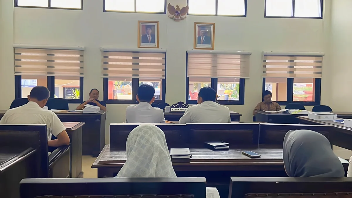 Komisi I, Honorer Tidak Akan Diberhentikan