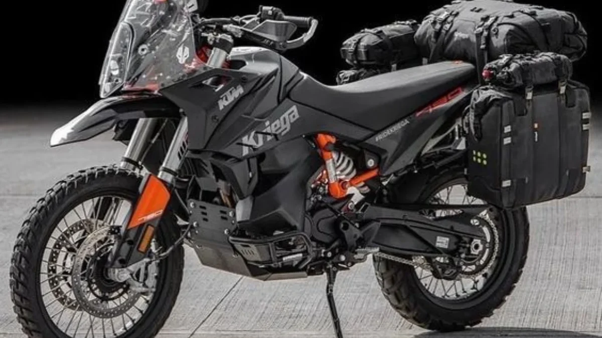 KTM 890 SMT 2024