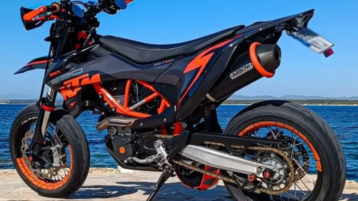 KTM 890 SMT 2024