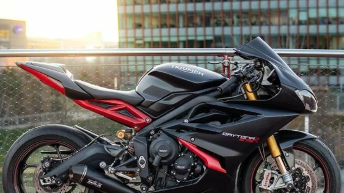 Triumph All-New Daytona 660