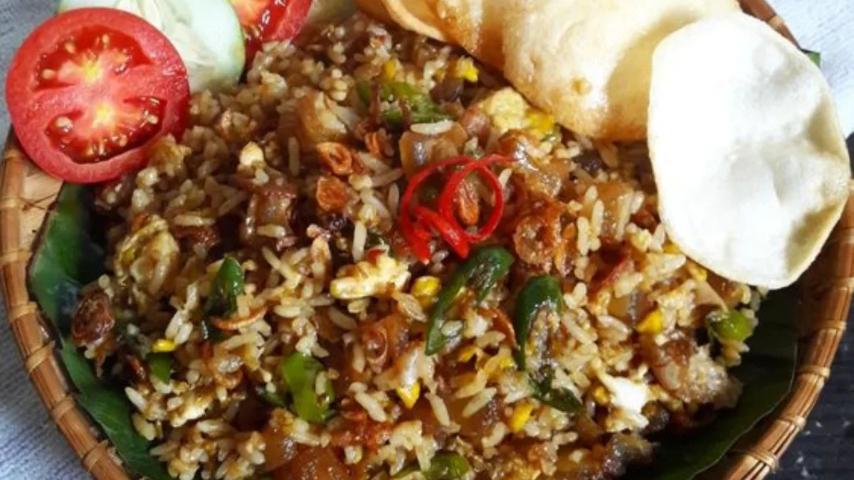 Insiprasi Bekal yang Super Simple dan Mudah Dibuat! Inilah Resep Nasi Goreng Kikil yang Enak dan Gurih