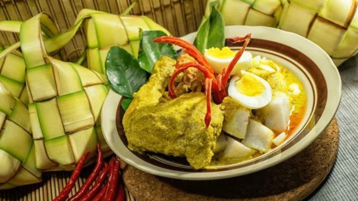 Resep Opor Ayam yang Lezat dan Mudah Dibuat, Cocok untuk Hidangan Lebaran Bersama Keluarga