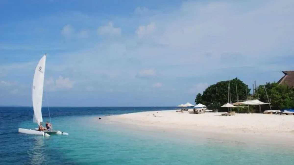 Rekomendasi Destinasi Wisata Pantai di Riau untuk Libur Lebaran Bersama Keluarga