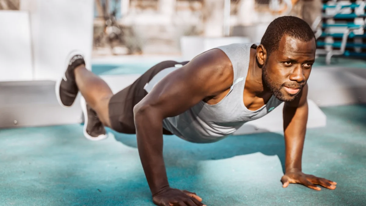 Menguatkan Inti dan Stabilisasi yang Luar Biasa dengan Olahraga Plank