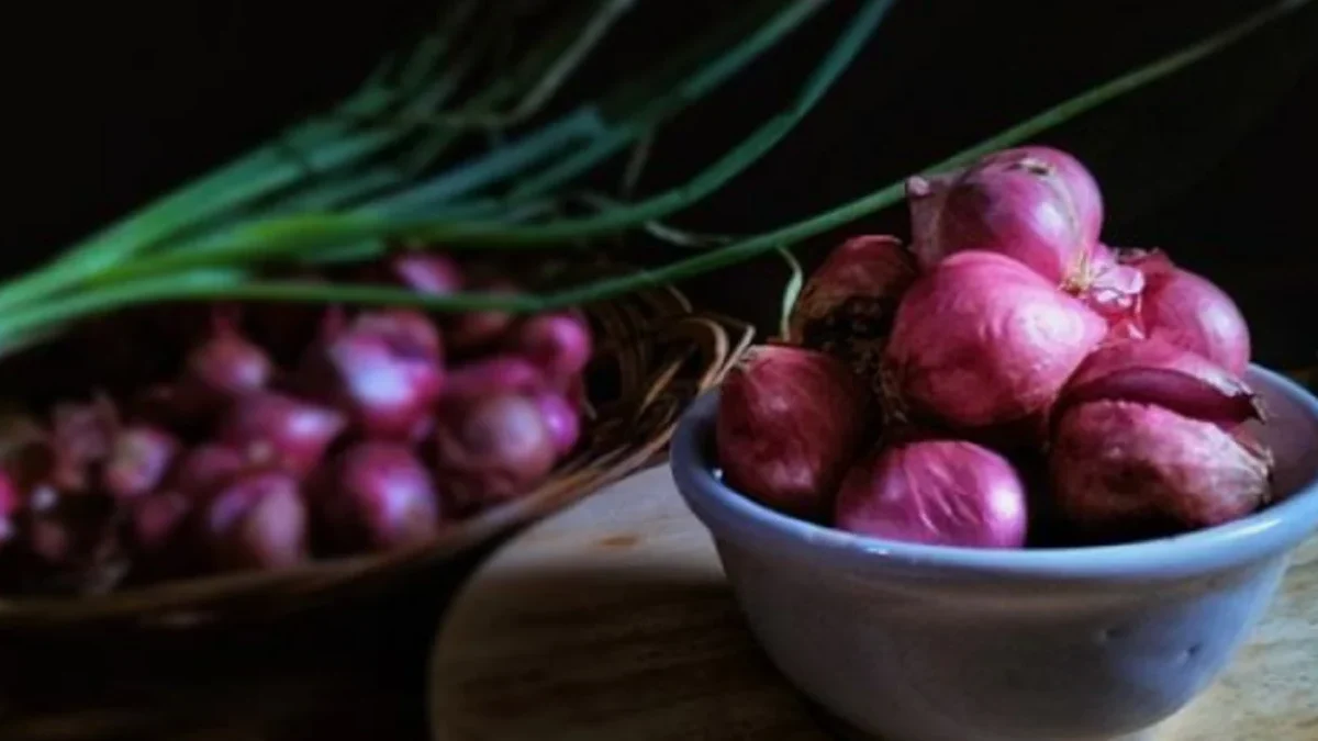 10 Manfaat Bawang Merah Lebih dari Sekadar Bumbu Dapur, Bantu Obati Masuk Angin & Maag