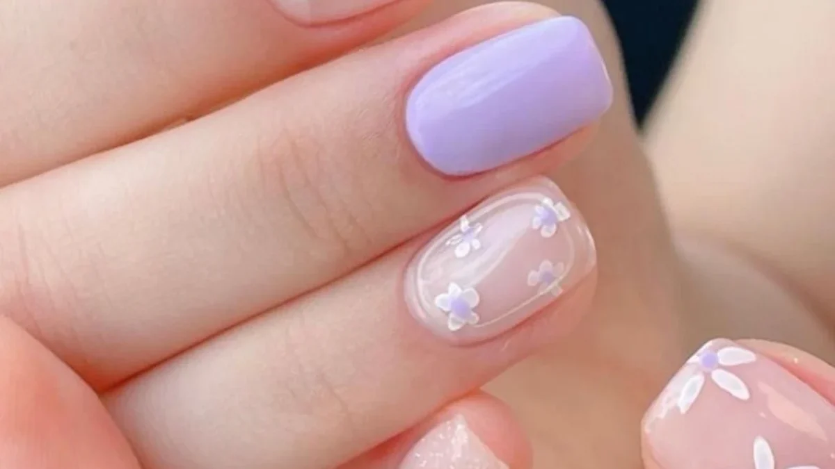 Kuku Cantik Ala Korea dengan Rekomendasi Nail Art Ala Korea!