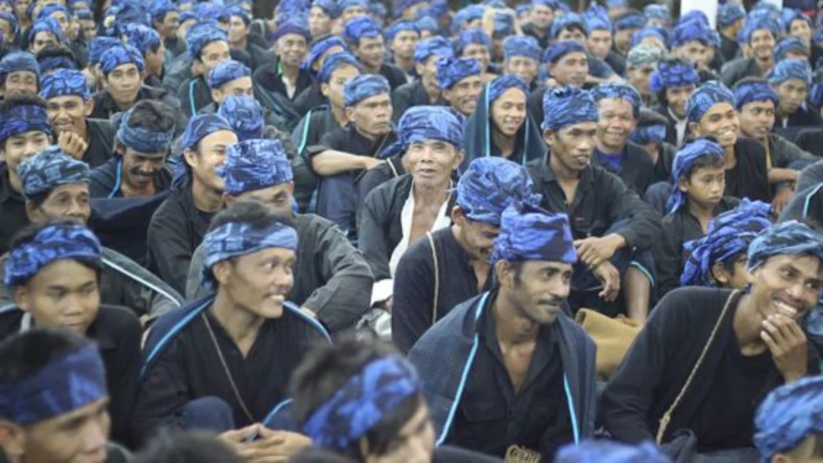 Keindahan dan Filosofi di Balik Gambar Pakaian Adat Suku Baduy