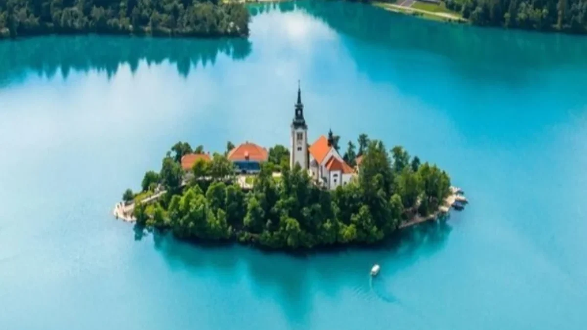 Slovenia, Negara dengan Banyak Danau yang Masih Alami, Cocok untuk Wisata ke Eropa