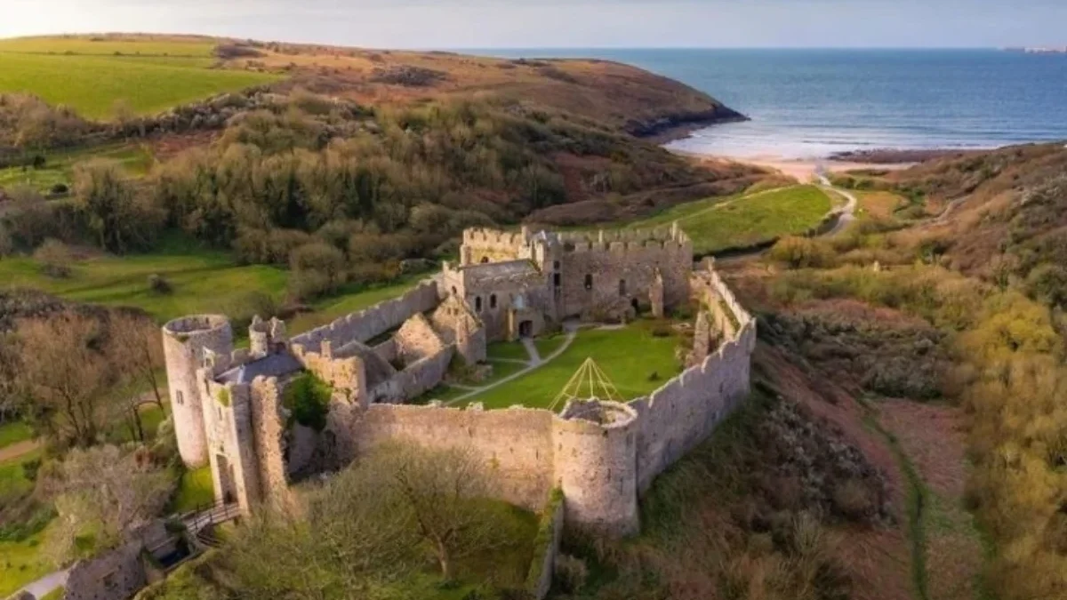 Menjelajahi Negara Wales yang Dikenal sebagai ‘Tanah Kastil’, Wajib Dikunjungi!