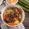 3 Resep Sop Kikil Sapi yang Empuk dan Gurih, Keluarga Pasti Ketagihan!