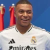 80 Penggemar Padati Stadion Santiago Bernabeu hanya Untuk Melihat Kylian Mbappe Diperkenalkan Real Madrid