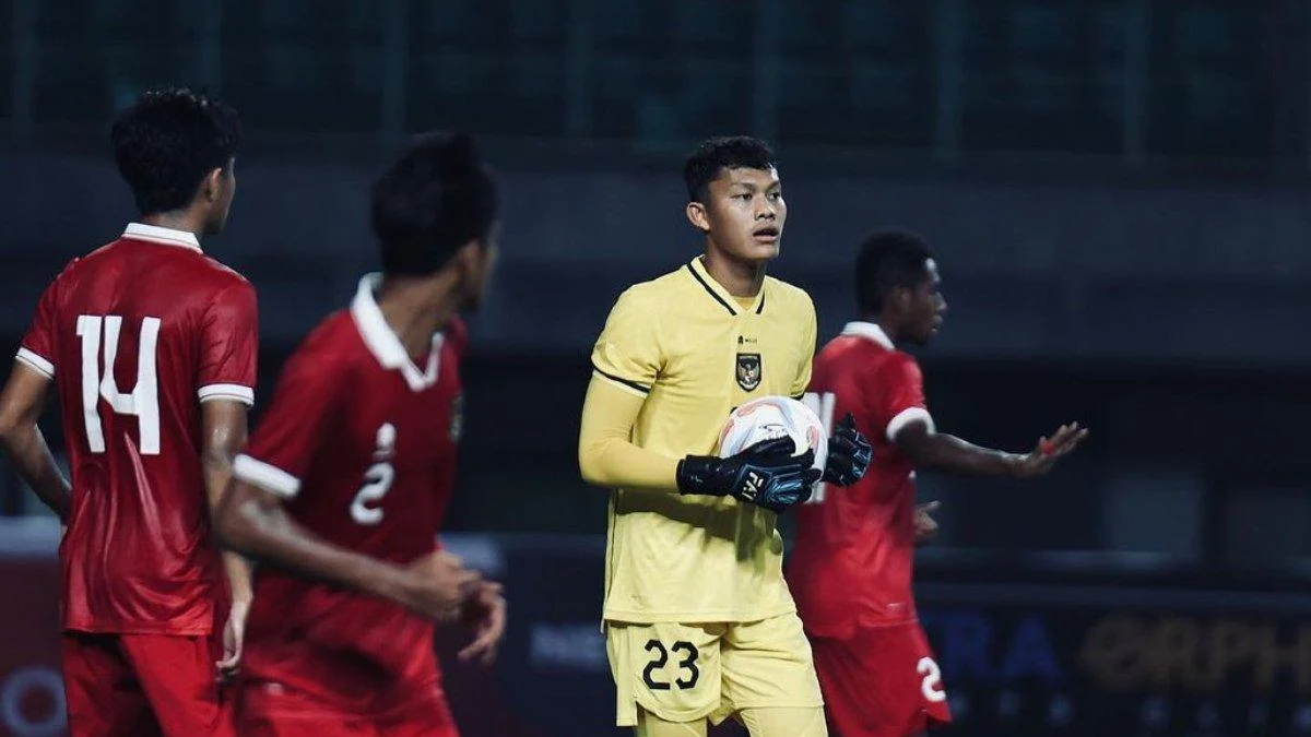 Profil Ikram Al Ghiffari Kiper Muda Milik Semen Padang Jadi Kiper Terbaik Pada Gelaran Piala AFF U-19 2024