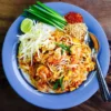 Resep Pad Thai dengan Bihun dan Udang, Perpaduan rasa manis dan asam yang menggugah selera