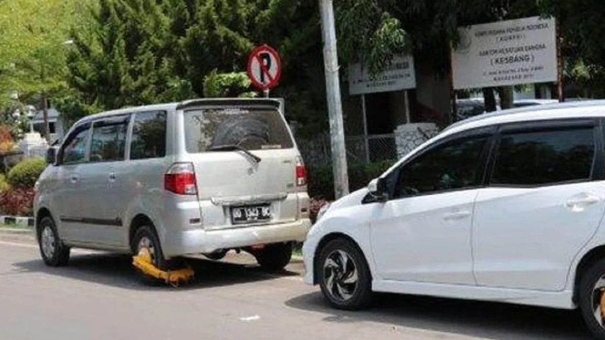 Ternyata Segini Loh Denda Parkir Kendaran Sembarang