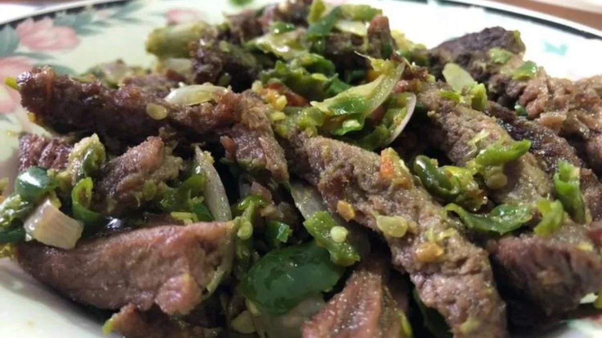 5 Resep Tumis Daging Sapi Cabe Ijo yang Pedas dan Gurih