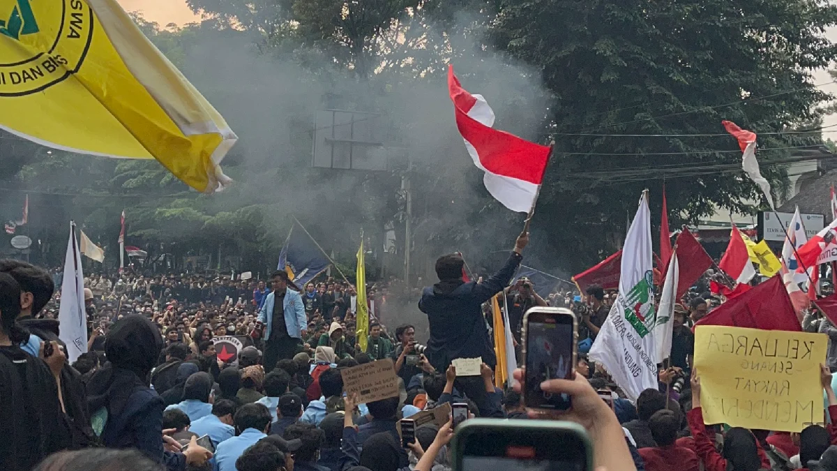 Mahasiswa hingga Masyarakat Sipil Gelar Aksi Gugat Negara di Bandung untuk Lawan Propaganda