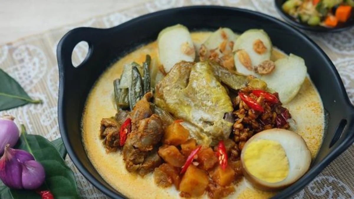 Resep Lontong Cap Go Meh yang Mudah dan Praktis, Hasilnya Dijamin Enak!