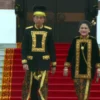 Presiden Jokowi Kenakan Baju Adat Provinsi Kutai pada Upacara HUT RI ke-79 di IKN Nusantara