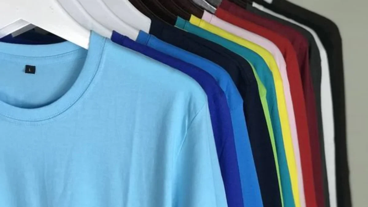 9 Warna Kaos yang Tidak Pernah Ketinggalan Zaman dan Disukai Banyak Orang