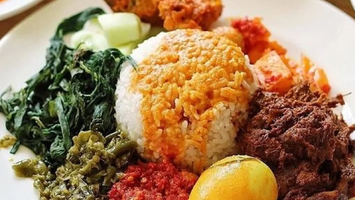 Asli Indonesia, 5 Makanan Cepat Saji Khas Indonesia yang Mungkin Belum Kamu Ketahui Sebelumnya