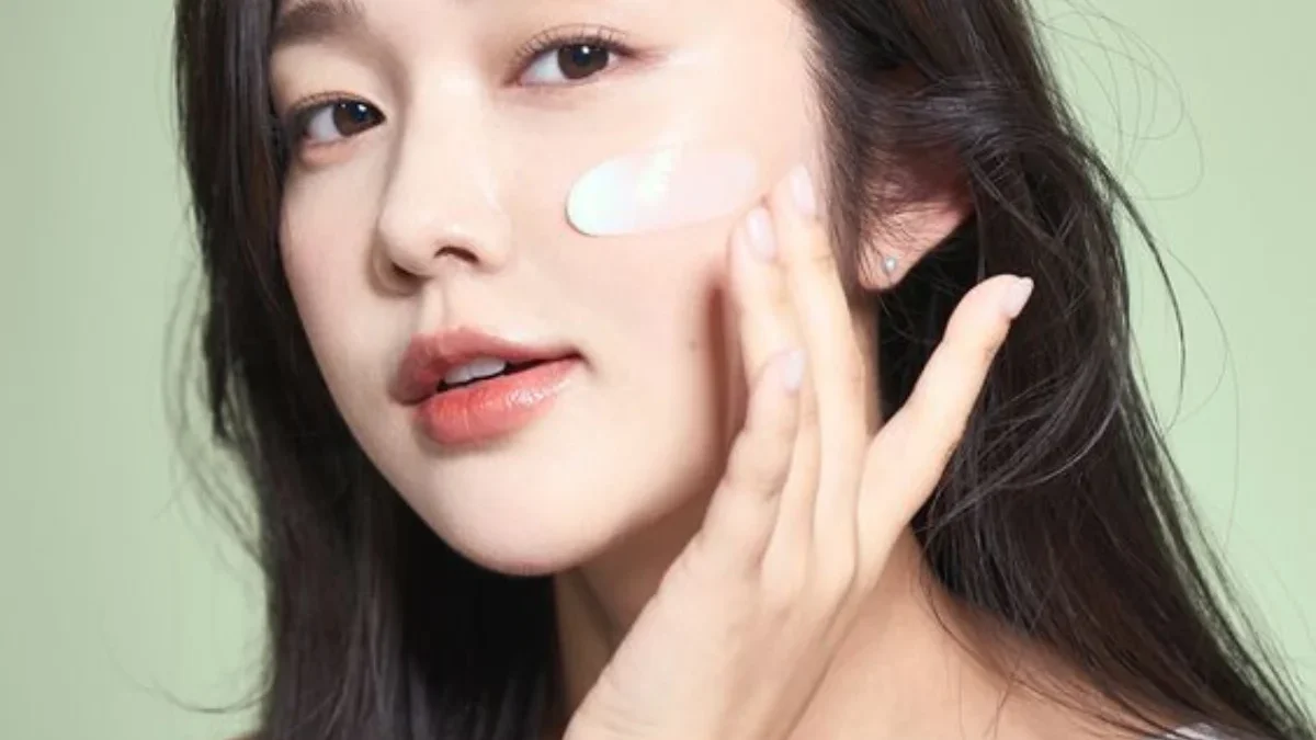 Tips Rutinitas Skincare Pagi sesuai Jenis Kulit Wajah