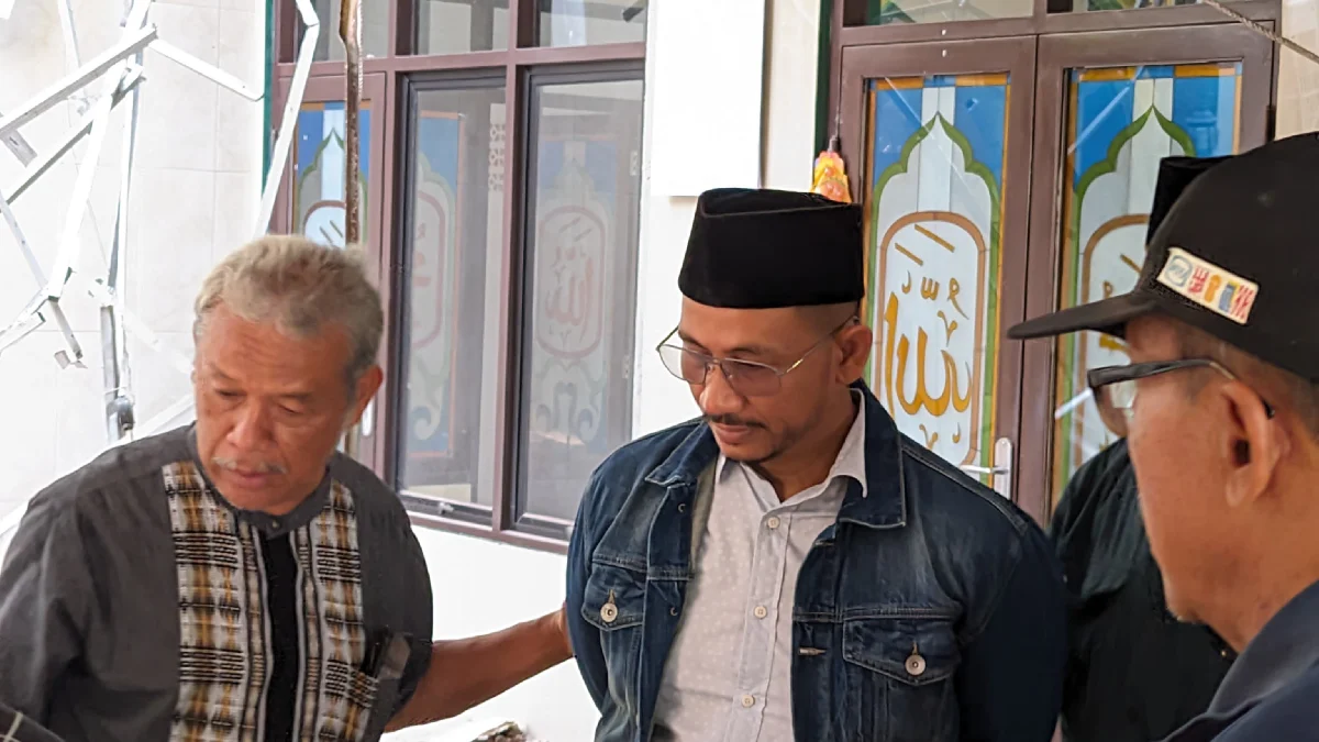 Bakal Calon Walikota Cirebon Dani Mardani Kunjungi Masjid Assalam RW 19 Larangan Timur