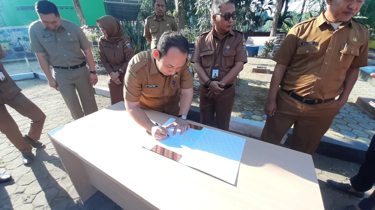 Gusmul Beri Ultimatum Para ASN untuk Netral di Pilkada 2024, DPUTR Kota Cirebon Sigap Teken Pakta Integritas