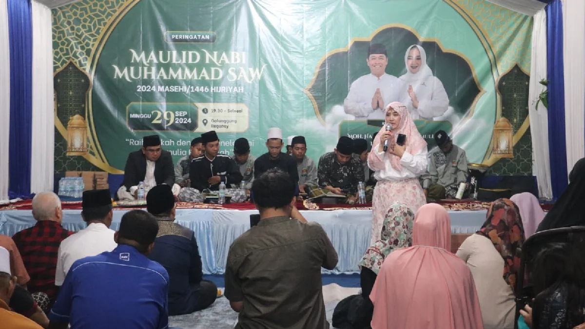 Calon Wakil Walikota Cirebon Nomor Urut 3 Siti Farida Rosmawati Ajak Warga Perbanyak Salawat