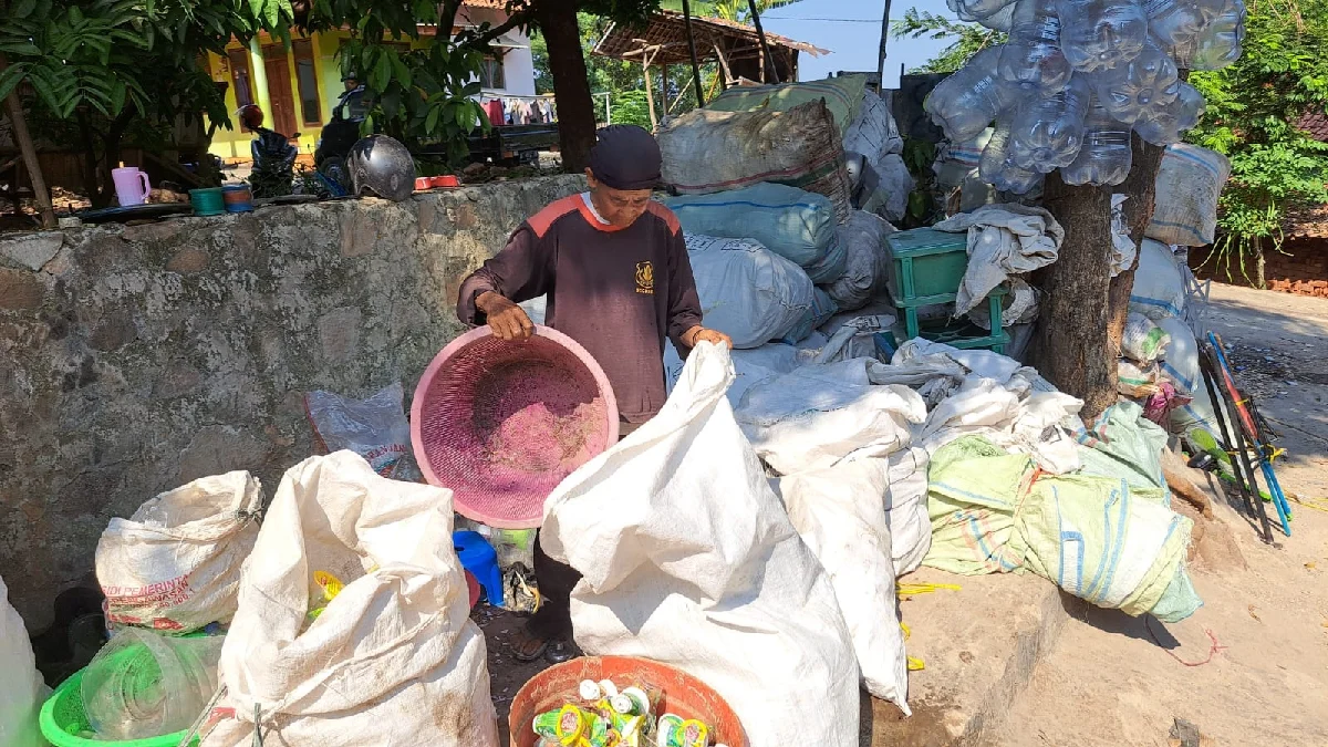 Bank Sampah Dewi Sri Desa Girinata Kabupaten Cirebon Terus Berkembang