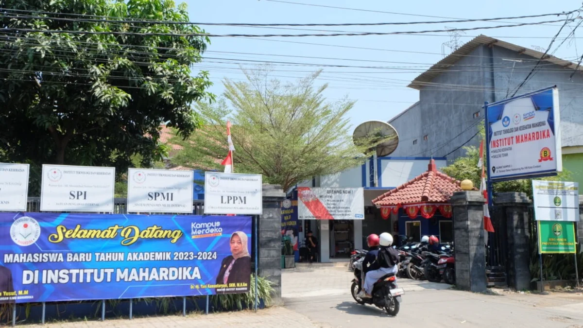 Mahasiswa Institut Mahardika Cirebon Jawa Barat Juara 1 KTI Tingkat Nasional