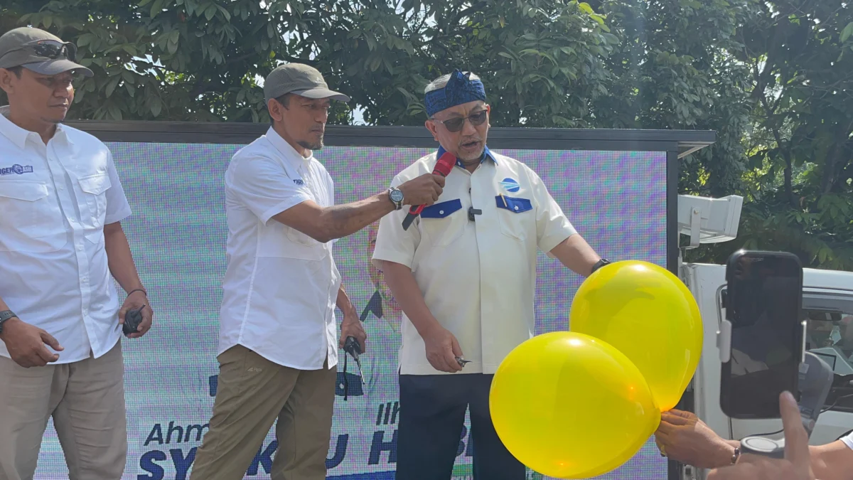 Ahmad Syaikhu Resmikan Mobil Pab Koling di Bandung, Warga Bisa Nobar Film Habibie Ainun