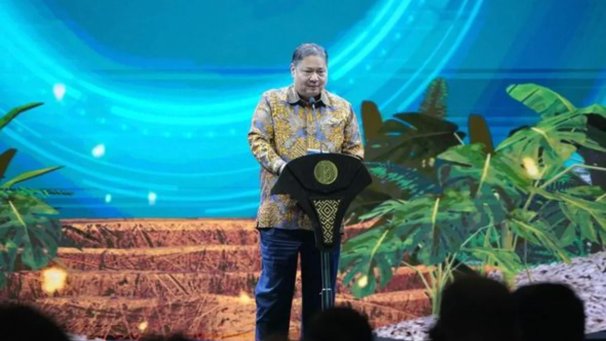 Pertemuan Menko Perekonomian dengan Apindo Bahas UMR 2025